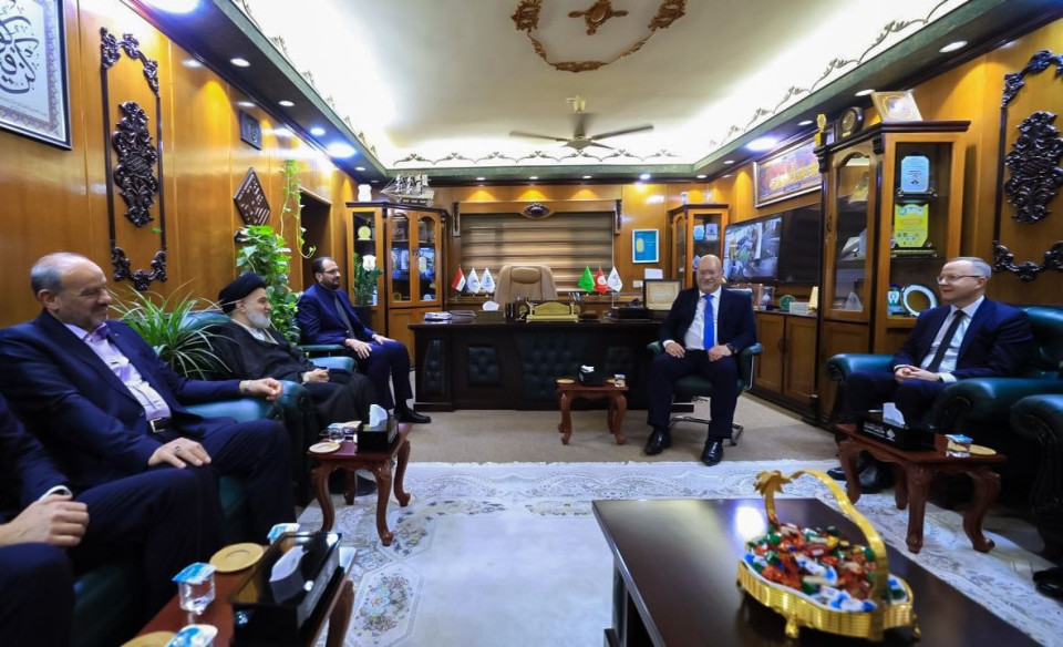 السيد الصافي يؤكد ترحيب العراقيين بالزائرين ويستعرض مشاريع العتبة العباسية أمام السفير الفنلندي