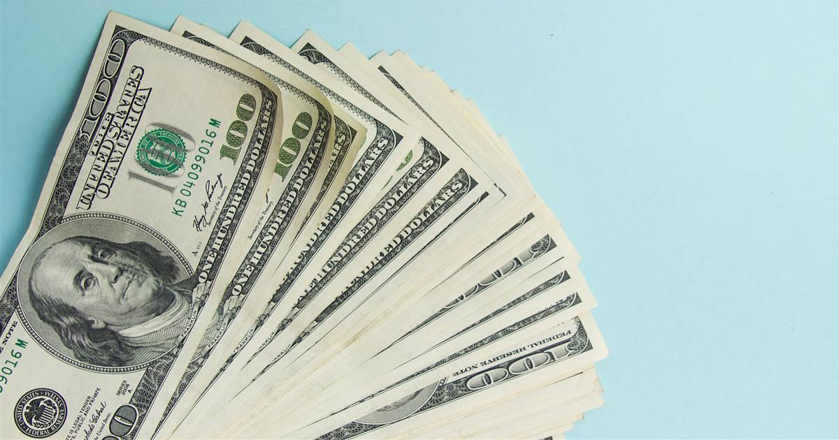 قفزة جديدة.. ارتفاع اسعار صرف الدولار امام الدينار العراقي في كربلاء