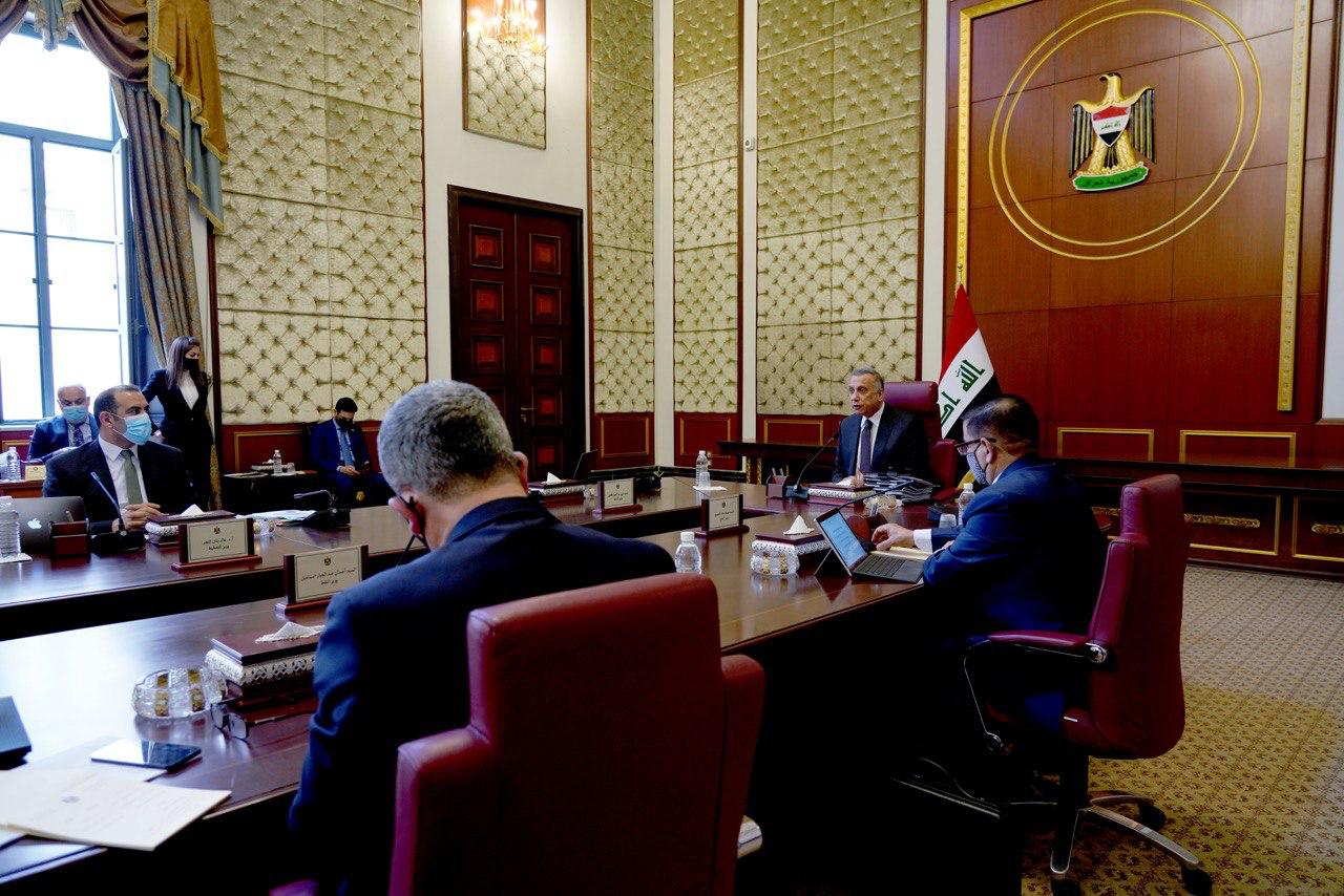 الكاظمي يكشف عن إحباط مخططات لتفجير أبراج الكهرباء في العراق