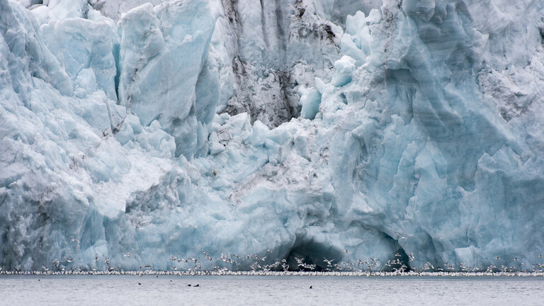 قائد أكبر بعثة استكشافية في القطب الشمالي يحذر من "بدء انفجار كارثة لا رجعة فيها" !