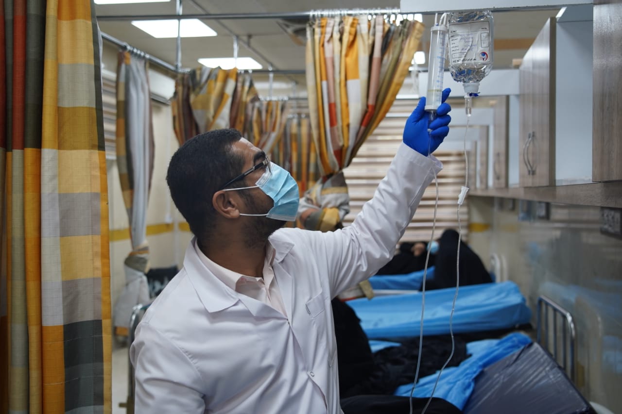 الضمان الصحي.. موعد تطبيقه ونسبة الاستقطاع من رواتب الموظفين