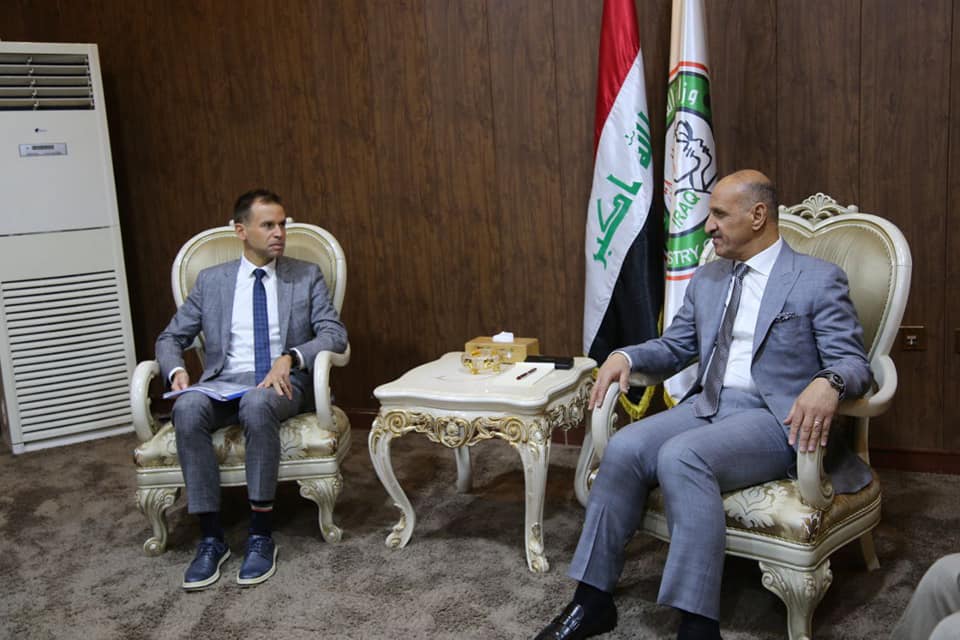 وزير الشباب يوجه دعوة للمنتخب البلجيكي