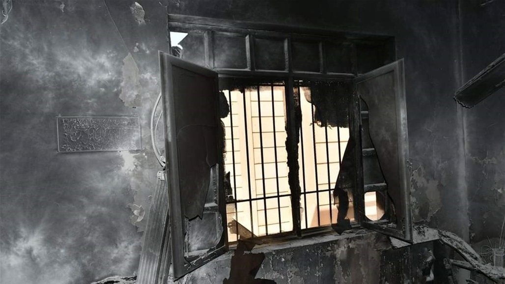 طالب يداهم مدرسته ويحرق الدفاتر الامتحانية في بغداد