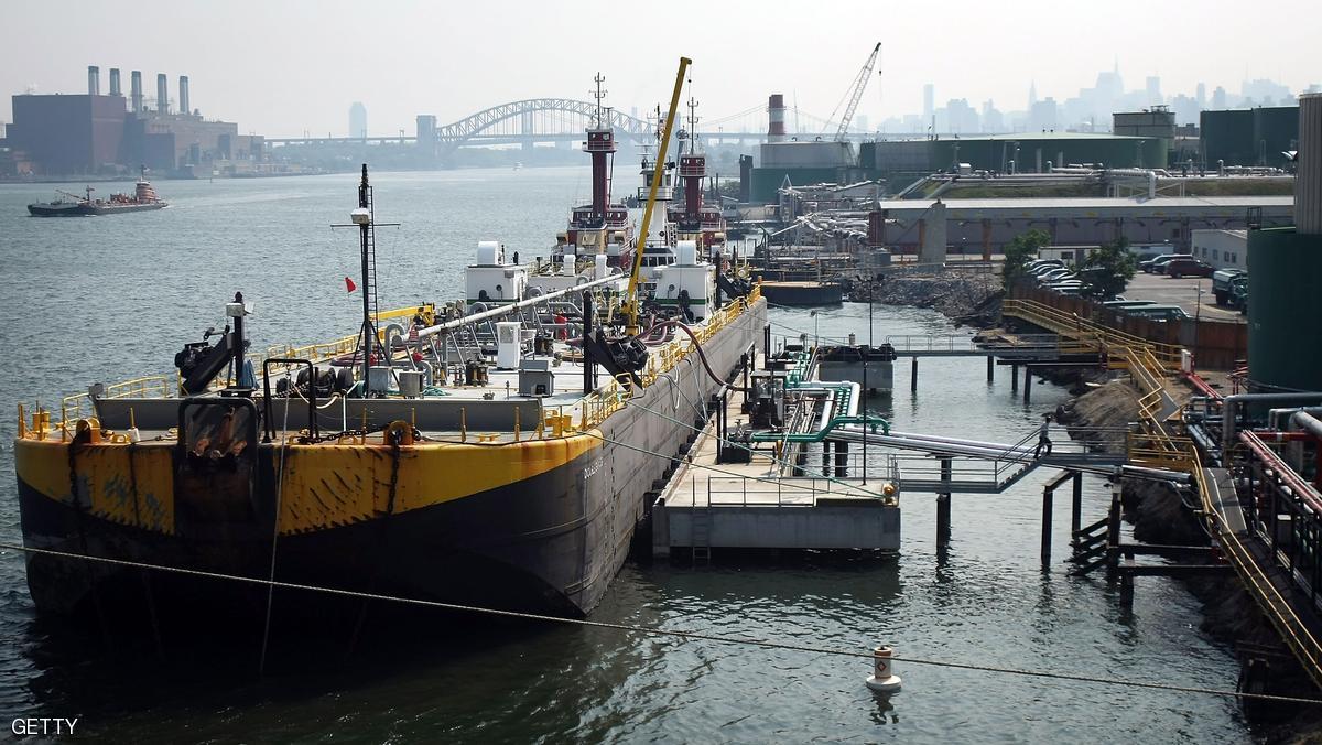 أسعار النفط تتراجع من أعلى مستوياتها في 5 أسابيع