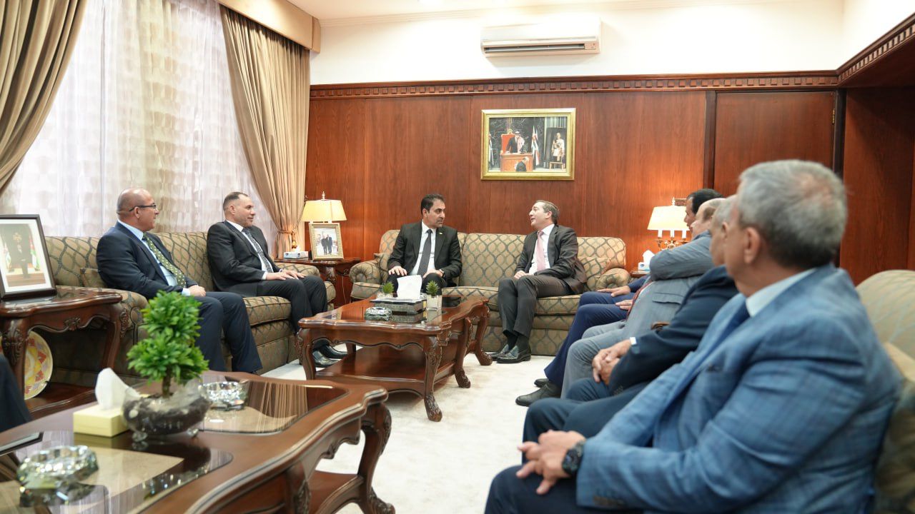 العراق والأردن يبحثان رفع امدادات الطاقة الكهربائية