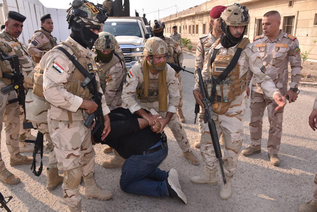 القبض على (10) آلاف متهم بالمخدرات.. نائب: الاعتقالات الكثيرة تعني تصاعد التجارة والتهريب بالعراق