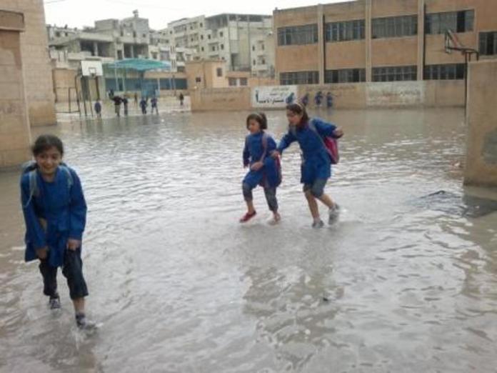 موجة ثلوج لم يشهدها العراق منذ 30 عاما ودعوات لتعطيل المدارس