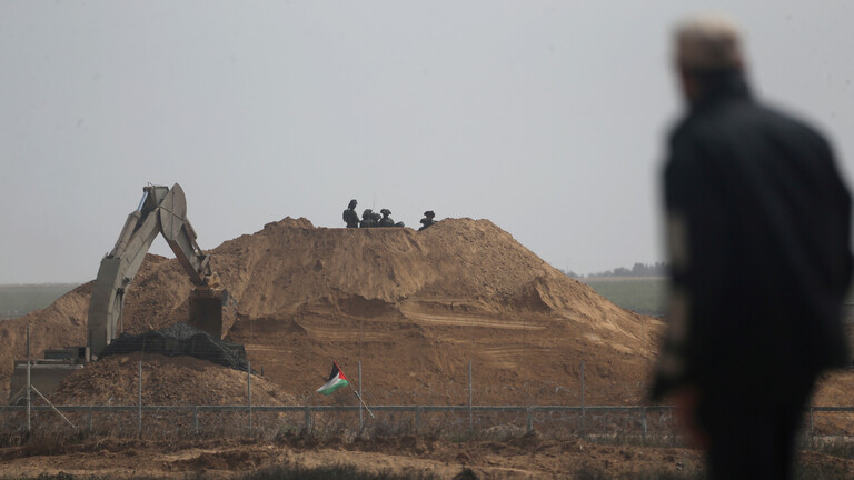 آليات إسرائيلية تتوغل بشكل محدود جنوب غزة