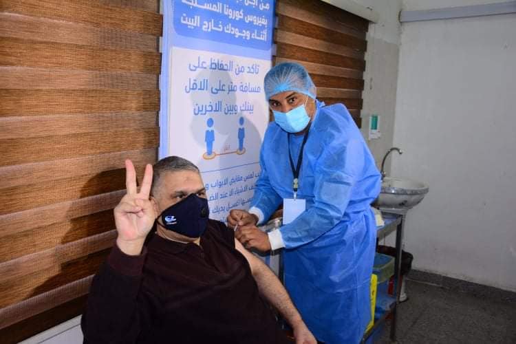 صحة كربلاء تُباشر بتطعيم ملاكاتها بلقاح سينوفارم وتُخصص 16منفذاً لتلقيح المُواطنين