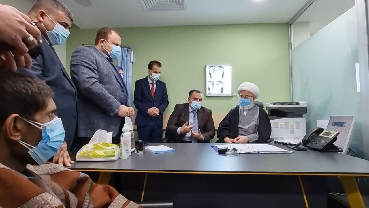 بالفيديو:ممثل السيد السيستاني يتفقد مرضى عراقيين وفدوا لمستشفى زين العابدين للعلاج على نفقة العتبة الحسينية