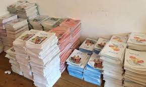 التربية تكشف حقيقة وجود صفقات لطباعة الكتب المدرسية خارج العراق