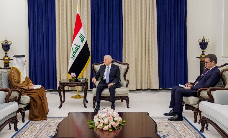 رئيس الجمهورية يتسلم دعوة من ملك البحرين للمشاركة في أعمال مؤتمر القمة العربية