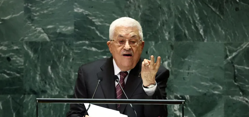 الرئيس الفلسطيني يطالب حماس بتسليم سلاحها للسلطة