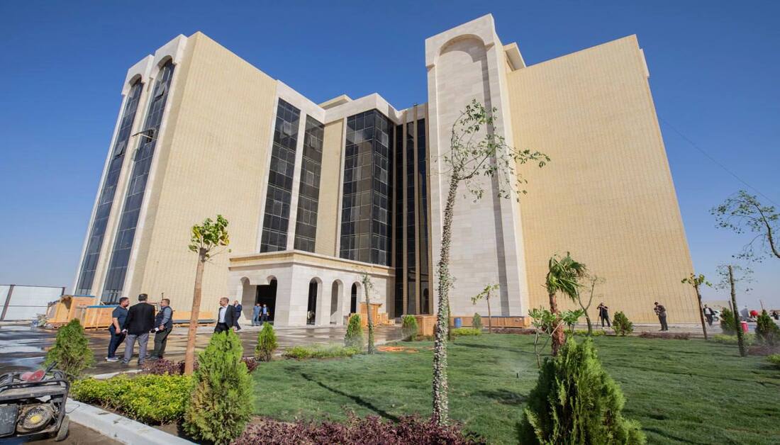 كلية الأسباط الجامعة