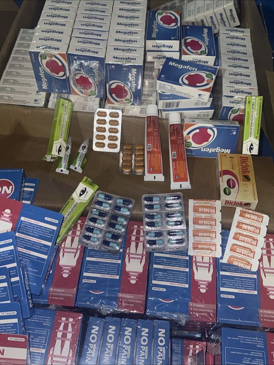 إحباط محاولة تهريب (أدوية بشرية و مواد إحتياطية) في منفذ ميناء ام قصر الشمالي