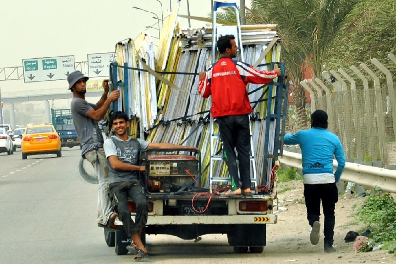 خبير اقتصادي يحذر: إنفاق انتخابي "ضخم" في العراق يتجاوز 4 تريليونات دينار ومصادر التمويل "مجهولة"
