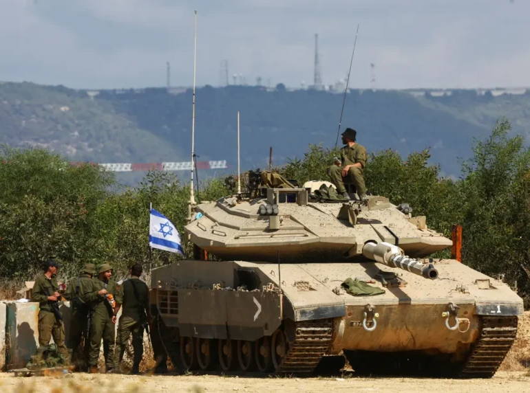 حشود عسكرية إسرائيلية ضخمة تتجه نحو الحدود اللبنانية
