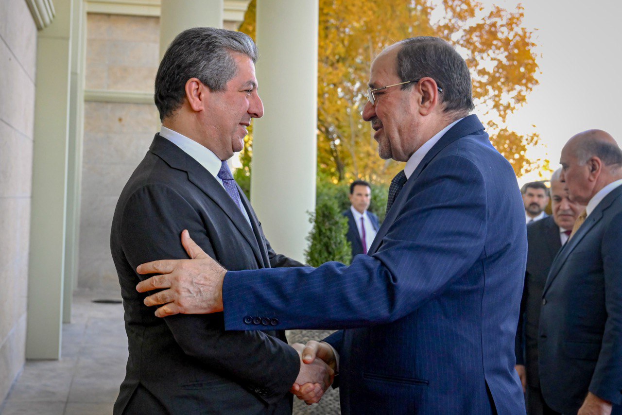 اتفقا على حل المشاكل العالقة.. المالكي ومسرور بارزاني يناقشان تشكيل الحكومة الجديدة