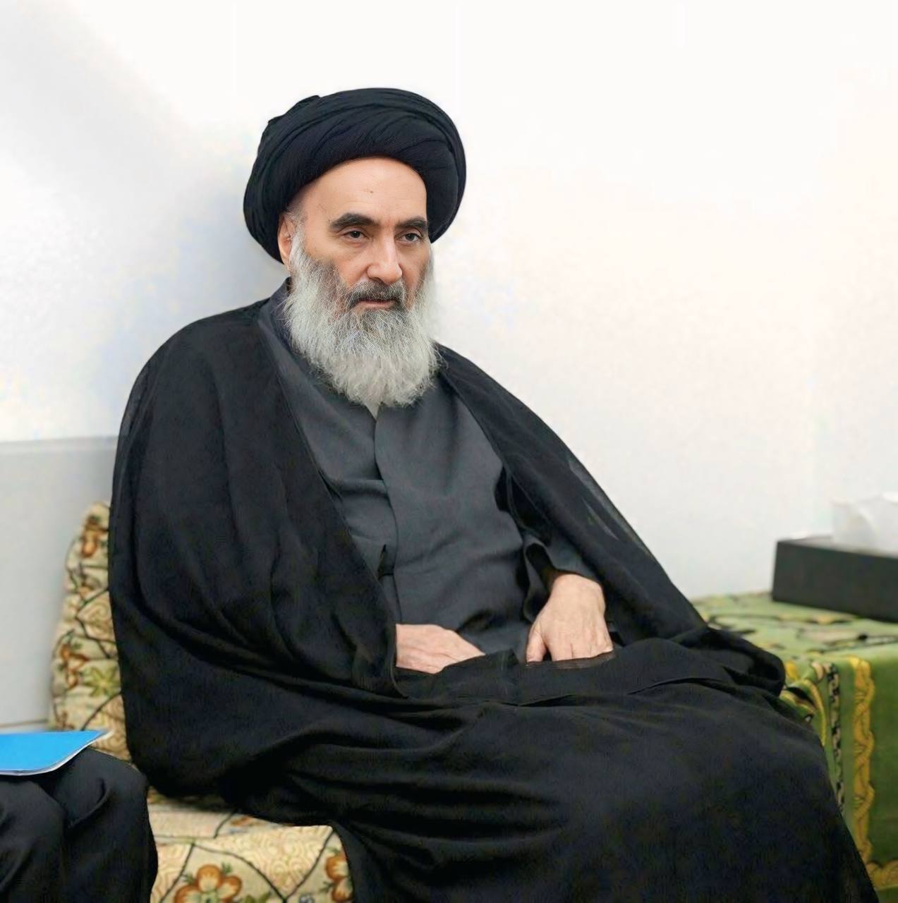 10 مليار دينار شهرياً يمنحها المرجع السيستاني لأيتام العراق (فيديو)