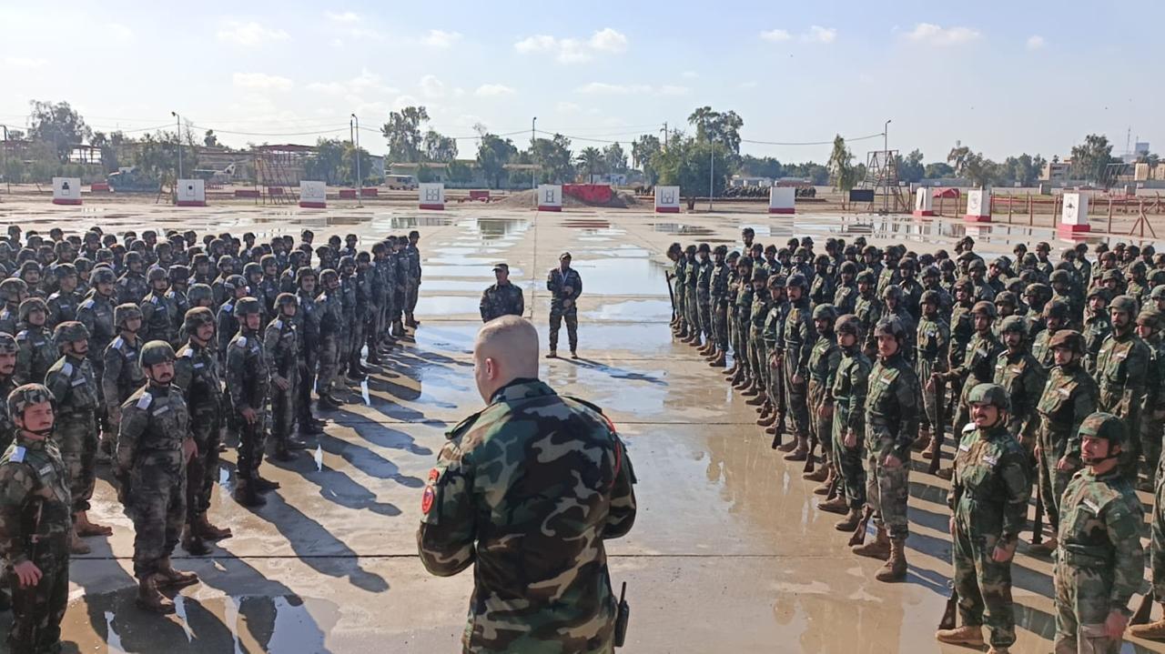 بعد الانسحاب الأميركي.. الجيش العراقي يُشرف على قاعدة عين الأسد (فيديو)