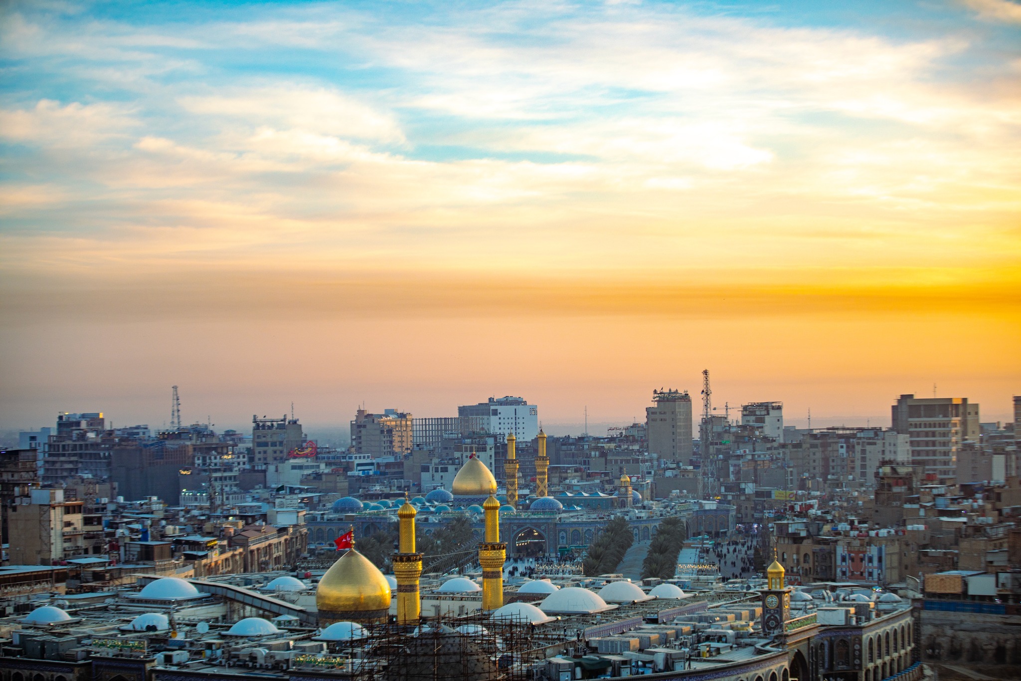 (18) ساعة انقطاع.. أزمة كهرباء حادة في كربلاء المقدسة مع تدفق الزوار لإحياء الولادات الميمونة