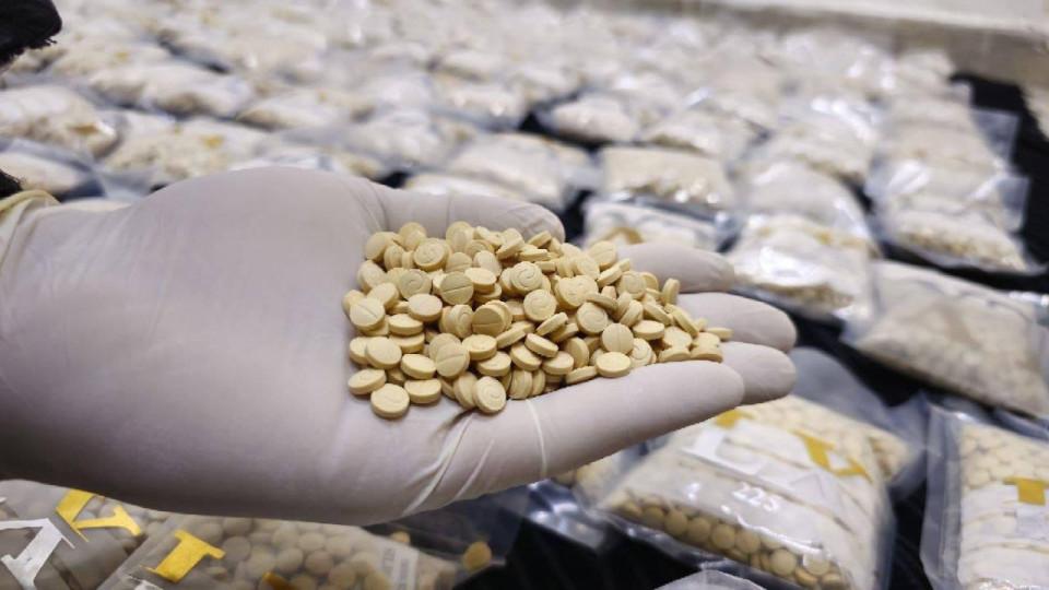 جهاز المخابرات العراقي يفكك شبكة مخدرات دولية داخل الأراضي السورية (صور)