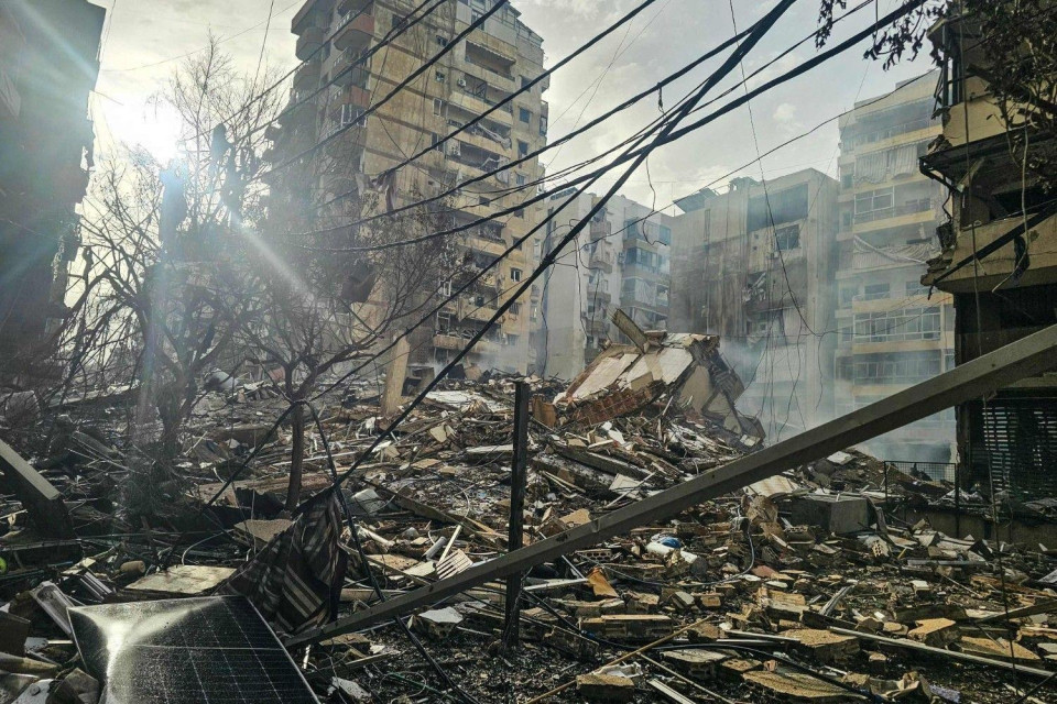 خلال يوم واحد.. استشهاد وإصابة أكثر من 124 شخصاً إثر غارات جوية على لبنان