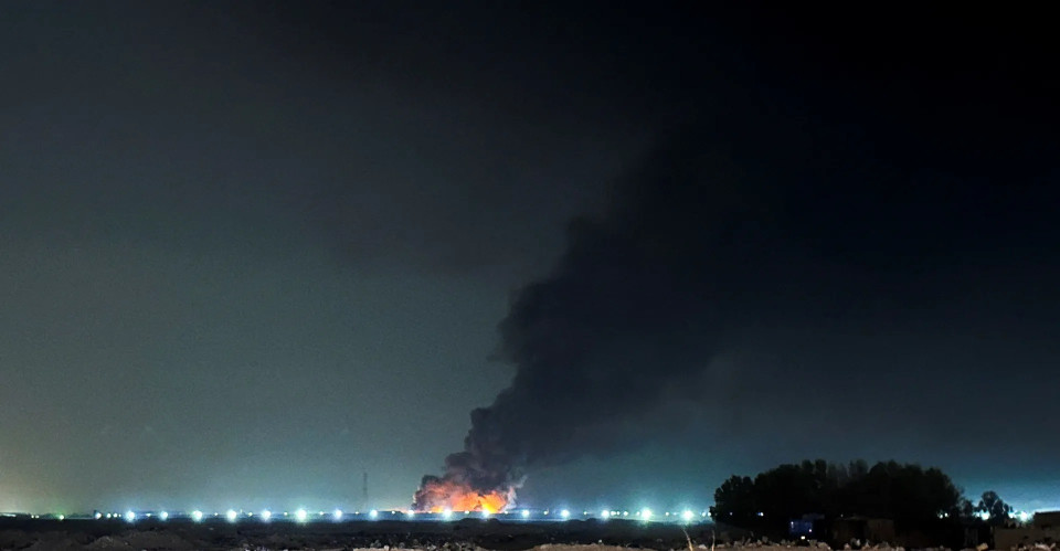 احدها قرب سجن الكرخ.. هجوم بأربعة صواريخ في محيط مطار بغداد