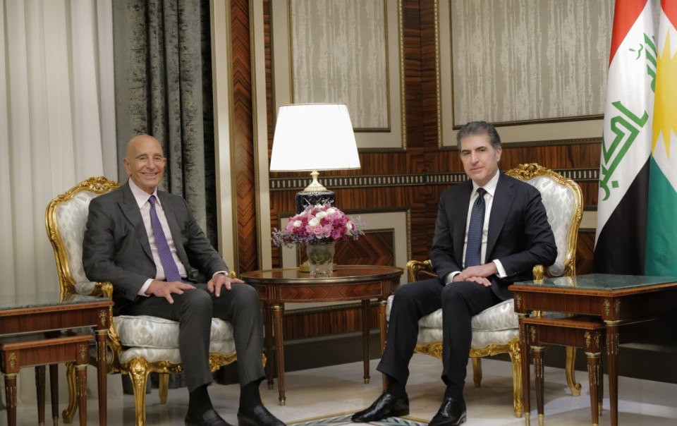 قصة الساعات الأخيرة.. "عواقب باراك" التي فتحت أنابيب النفط المغلقة