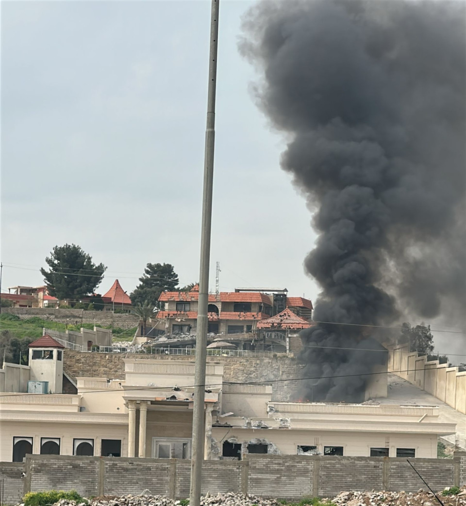 قصف جوي يستهدف مقري فالح الفياض وريان الكلداني في الموصل (فيديو)