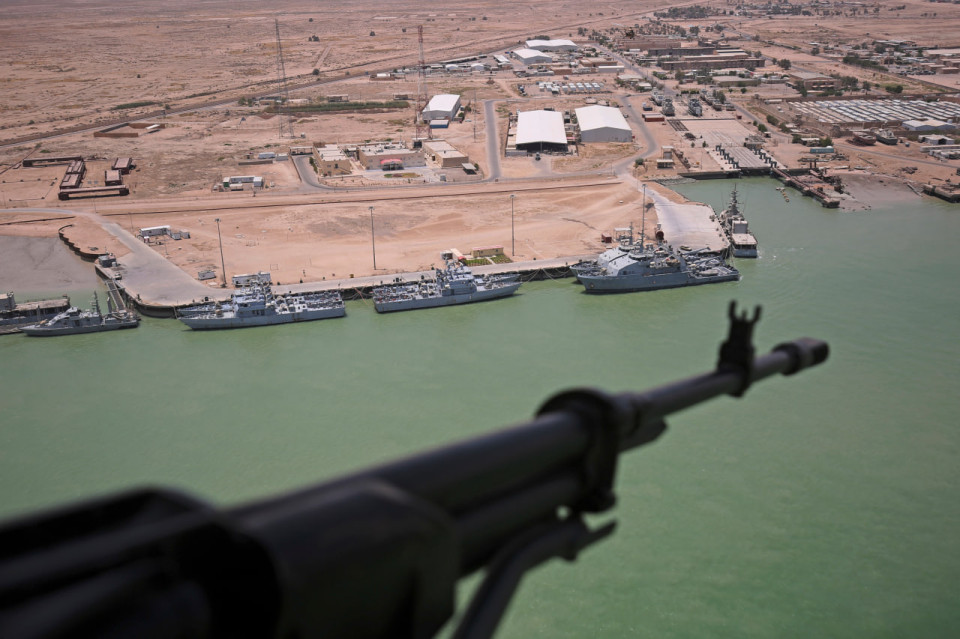 البصرة تعطل الدوام يومين وتخلي مدارس أم قصر (فيديو)