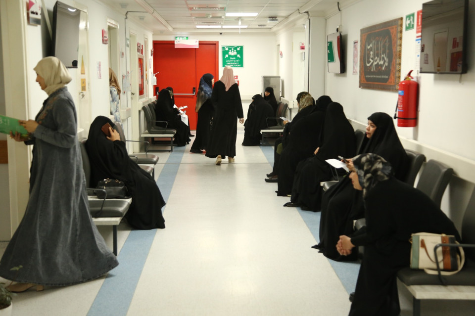 تستمر لمدة شهر كامل... اقبال كبير على مبادرة مستشفى خديجة الكبرى المخفضة لعلاج العيون