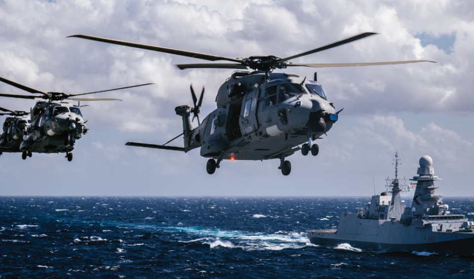 إيطاليا تعلن استعدادها لإرسال سفن عسكرية بينها كاسحتا ألغام إلى مضيق هرمز