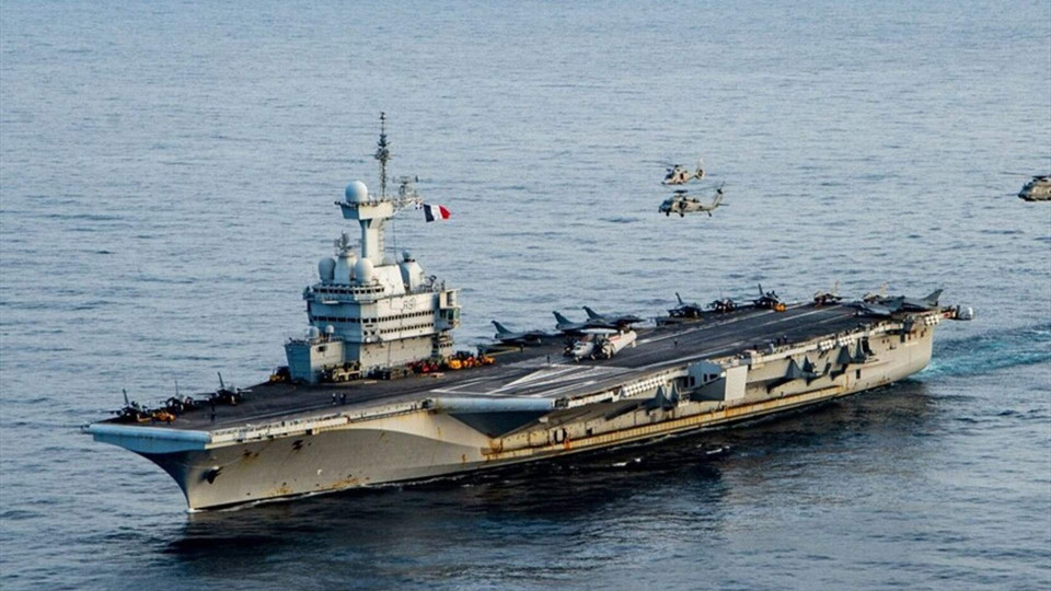 فرنسا: وصول "شارل ديغول" إلى بحر العرب لفتح هرمز
