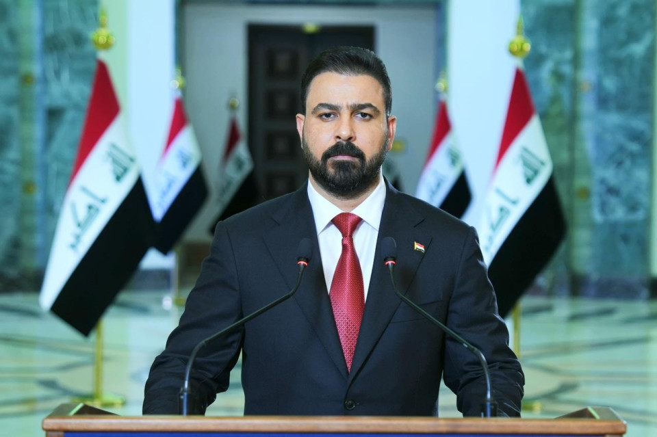 سـ"أحارب الفساد".. الزيدي يتعهد بإنهاء الوعود المؤجلة: ملف الخدمات والكهرباء والبنى التحتية سيكون ميداناً للإنجاز