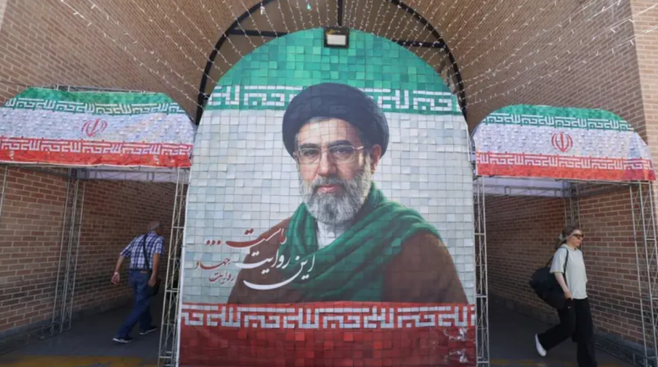 سبعة شروط لطهران بأي مفاوضات مع واشنطن.. نائب إيراني يكشف