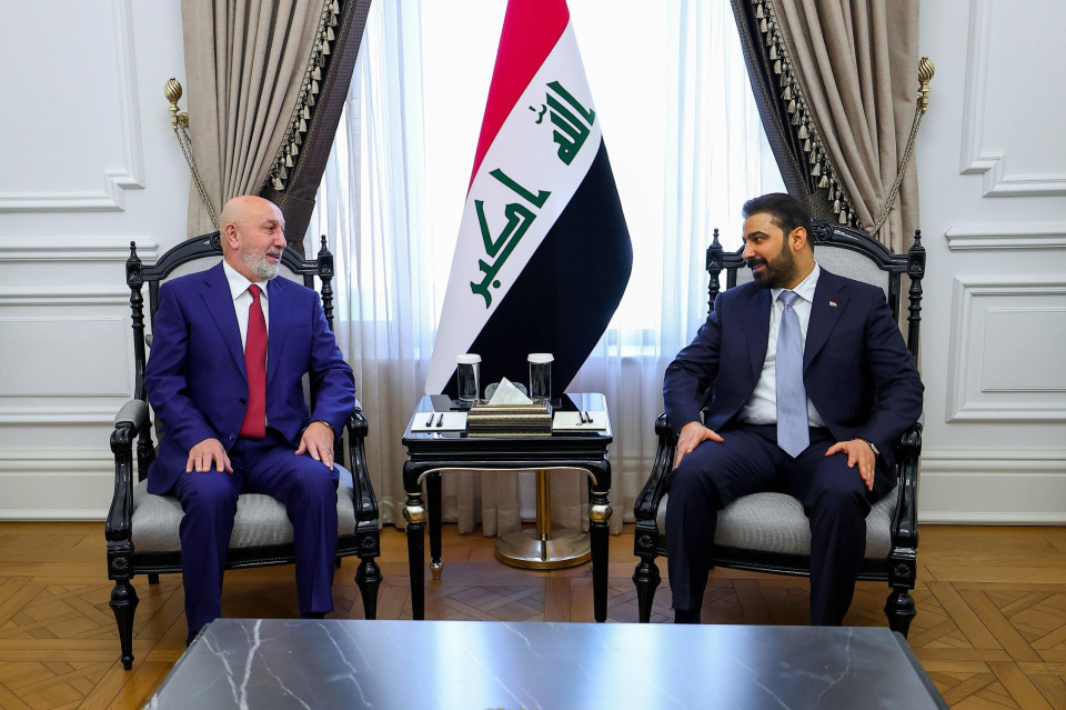 في أول لقاء بعد تشكيل الحكومة.. آميدي والزيدي يبحثان خطط التنمية والارتقاء بالواقع الخدمي والاقتصادي