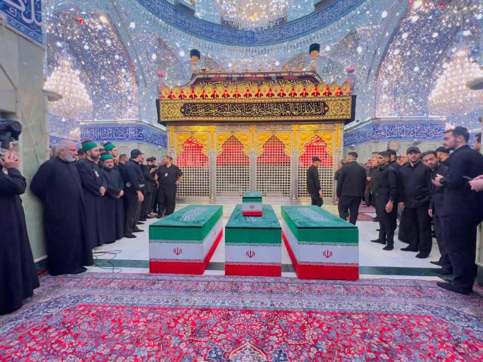 بالصور:تشييع جثامين أفراد عائلة الشهيد السيد علي الخامنئي في كربلاء المقدسة