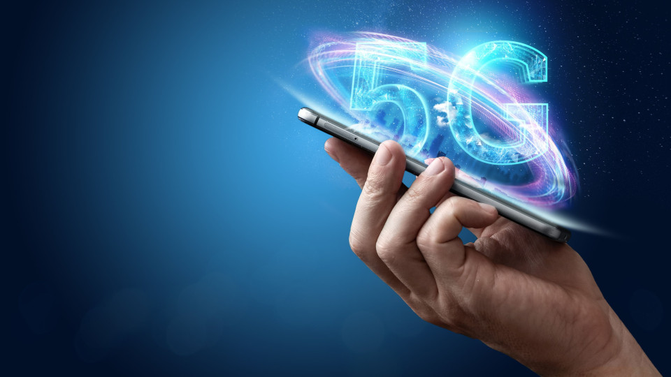 أبو كلل: خدمة 5G ستدخل في العام 2027