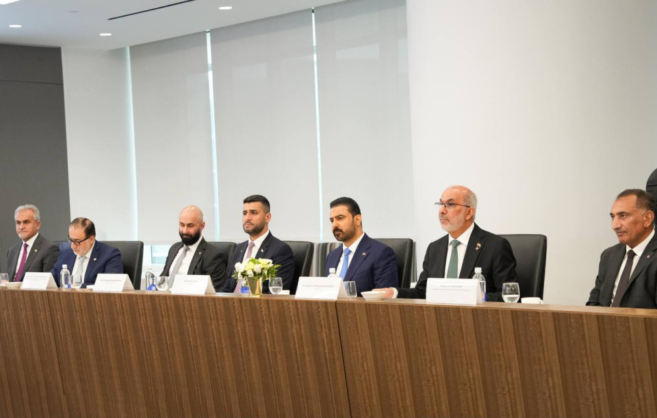 الزيدي يدعو "شيفرون" الأميركية لـ"توسعة وتسريع" عملها في العراق
