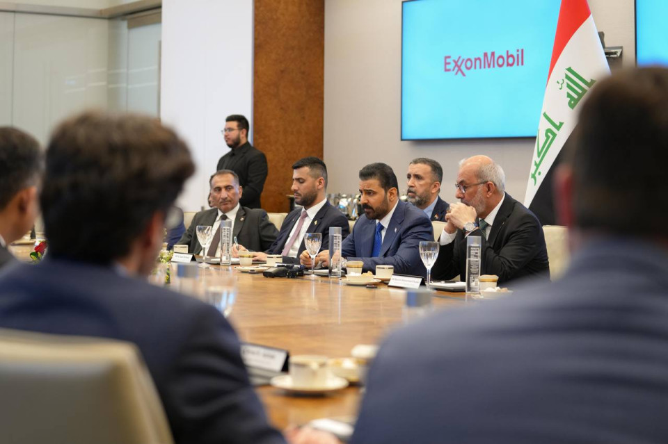 الزيدي من هيوستن: عازمون على إنهاء استيراد الغاز لتشغيل محطات الكهرباء