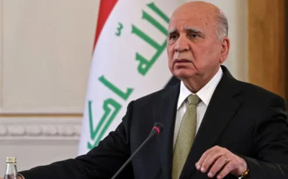 وزير الخارجية: هناك ضغوط على العراق لإدخاله بالحرب