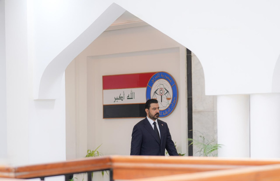 من ديوان الرقابة.. الزيدي يوجه باعتماد مبدأ التدقيق القبلي للعقود قبل توقيعها