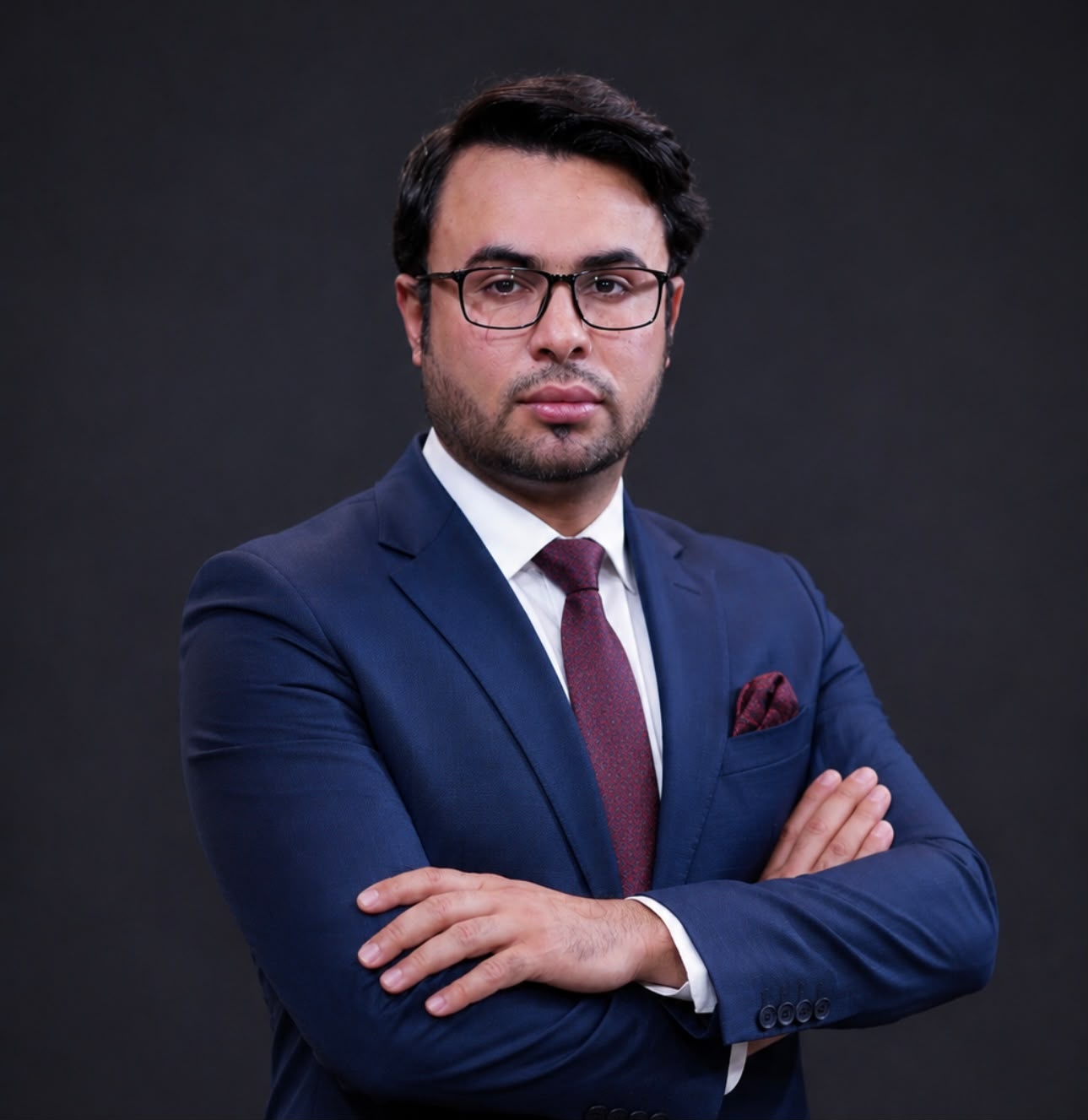 حين تأكلون حقوق الناس سيأكل التراب والحشرات أجسادكم ..