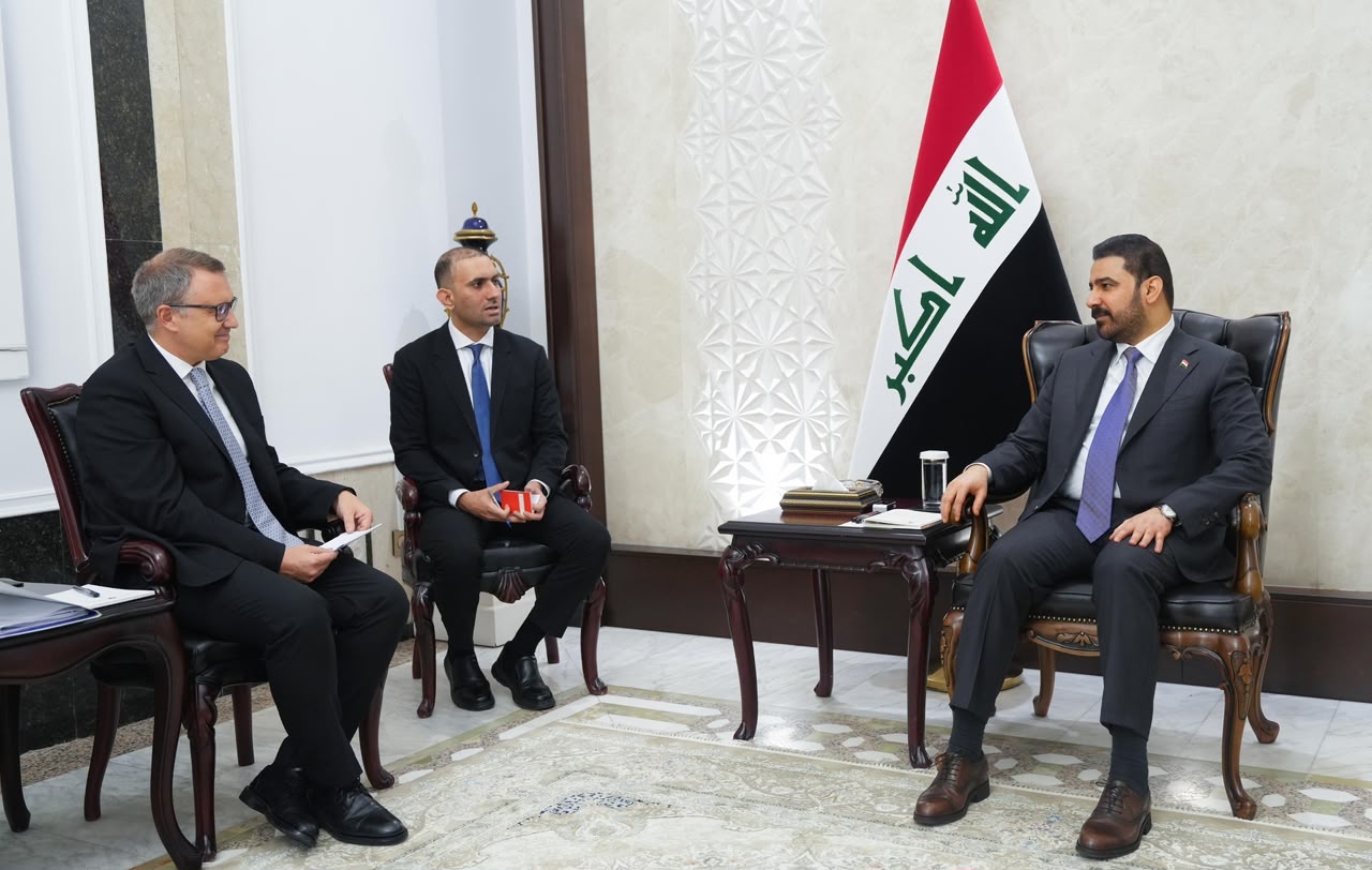 رئيس مجلس الوزراء يستقبل السفير التركي لدى العراق