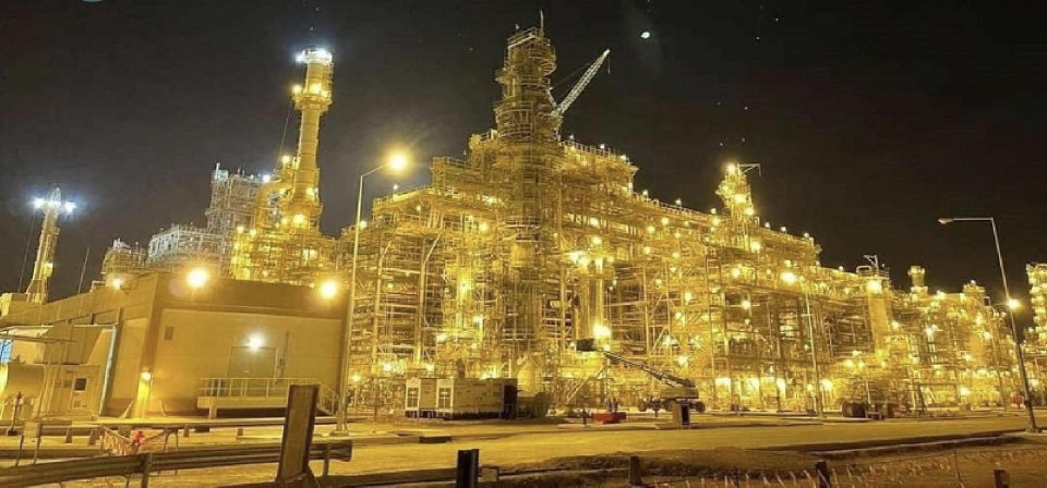 النفط تعلن قرب تشغيل وحدة التكسير بـ "مصفى كربلاء" لإنهاء أزمة البنزين