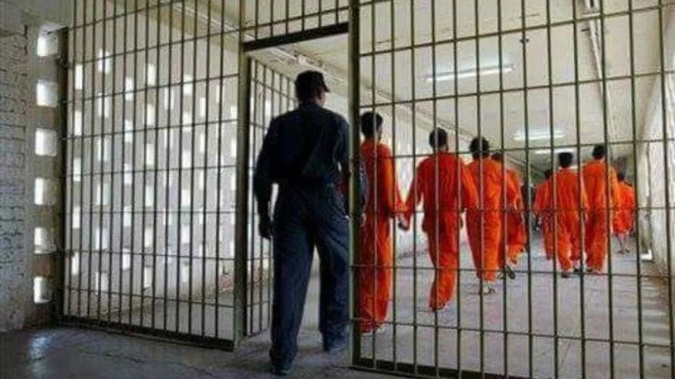 العراق يرسم آلية لمحاكمة الموقوفين الأجانب المرتبطين بداعش والمنقولين من سوريا