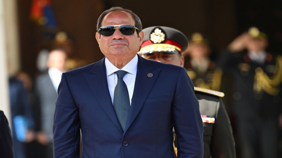 السيسي يؤكد خلال لقائه بزشكيان الى ضرورة بذل كافة الجهود لوقف التصعيد والتوصل إلى تسوية سلمية ومستدامة