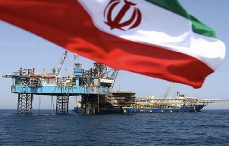 إيران تعلن تجاوز مبيعات نفطها 3 مليارات دولار خلال أيلول
