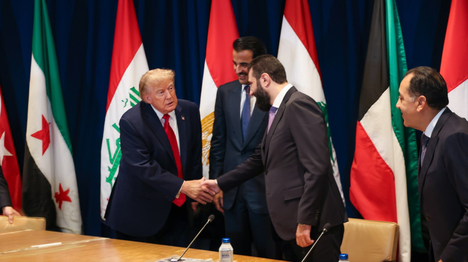 لماذا لا تعطي نيوجيرسي لإسرائيل؟.. الشرع "يمازح" ترامب بشأن الجولان